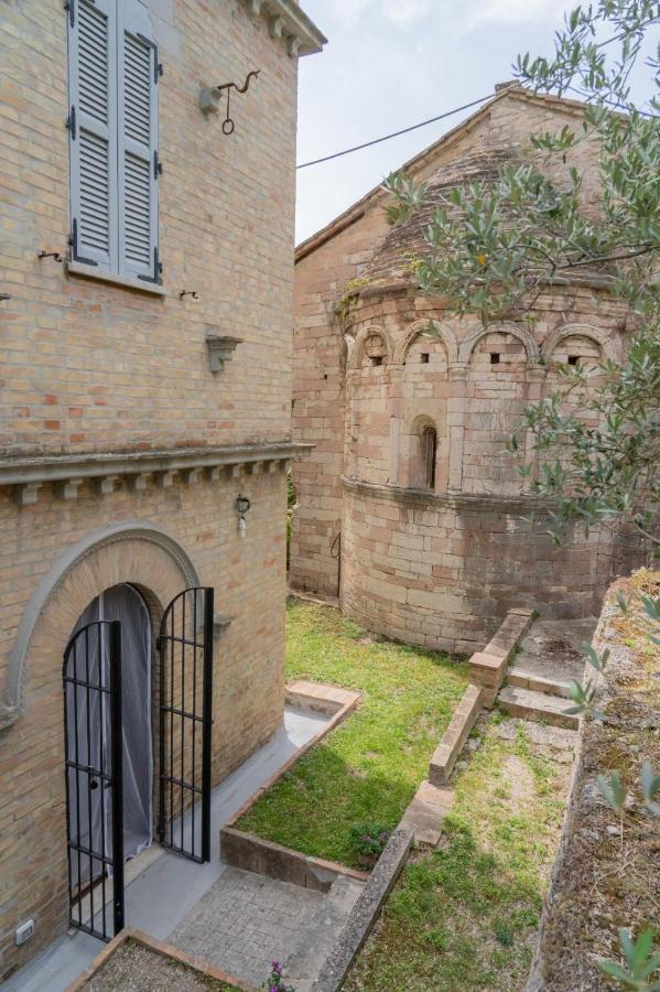 Residenza Messer Pajola Asís Exterior foto